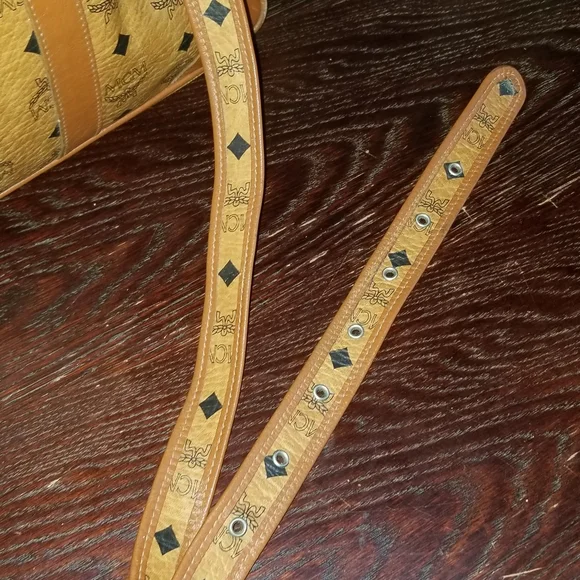 VINTAGE  MCM luggage  laptop carry on detachable strql bag - Picture 4 of 16